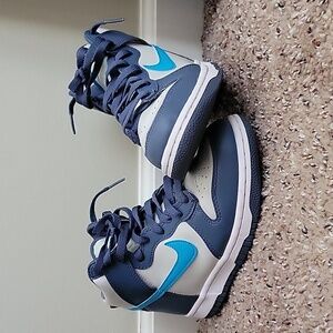 DUNK HIGH GS LIGHT BONE DIFFUSED BLUE